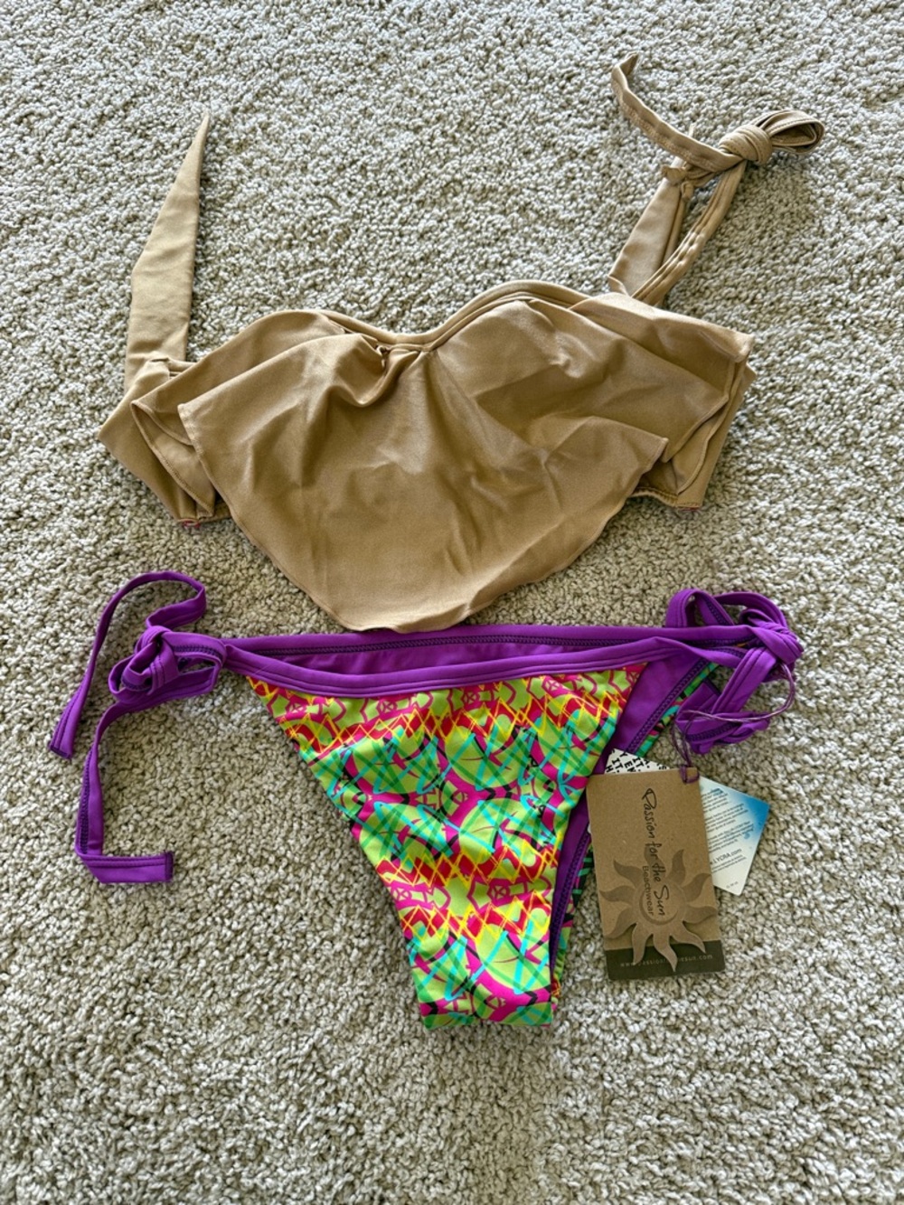 Unbranded Women’s Two-Piece Bikini Set in Tan and Multicolor